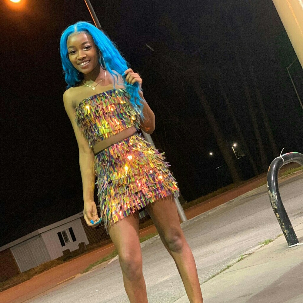 2 piece skirt set - Picture 2 of 2